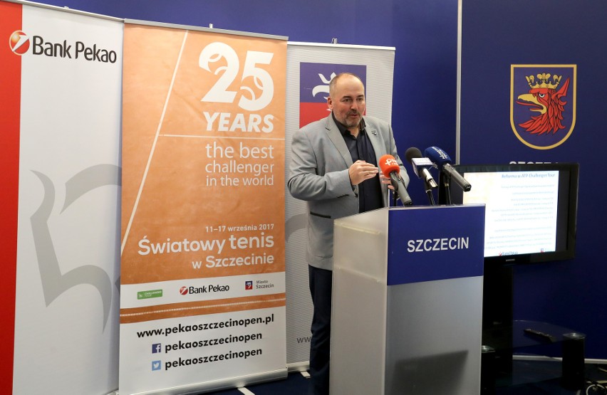 Krzysztof Bobala podczas konferencji Pekao Szczecin Open.