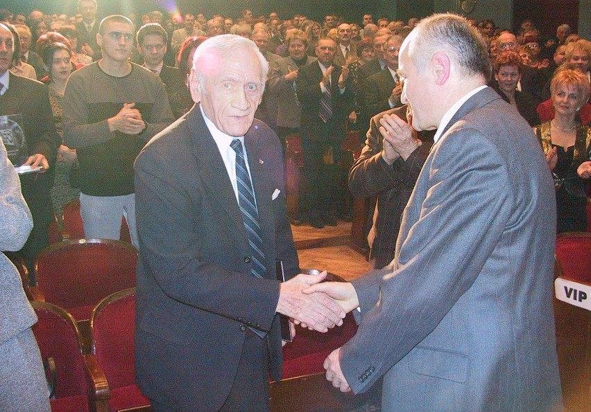 Kazimierz Górski (z lewej) legendarny trener reprezentacji...
