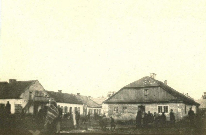 1914 , Rynek w Ożarowie