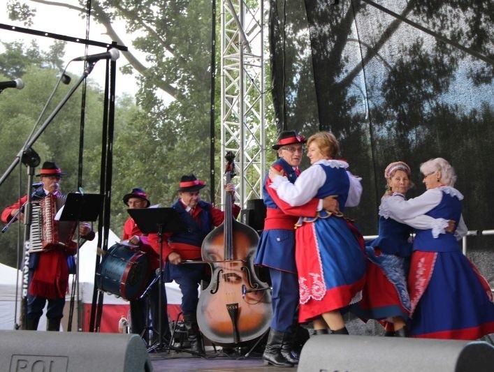 Radziejowski zespół folklorystyczny "Kujawy"  rozsławia region. Ostatnio z sukcesem w Ciechocinku