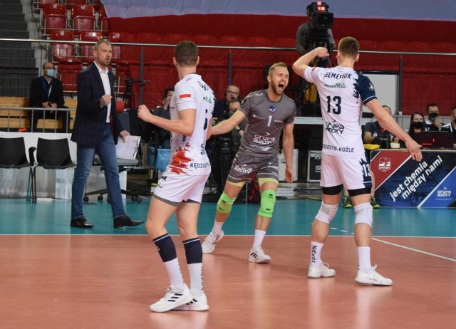 Grupa Azoty ZAKSA Kędzierzyn-Koźle zrobiła duży krok w kierunku finału Ligi Mistrzów.