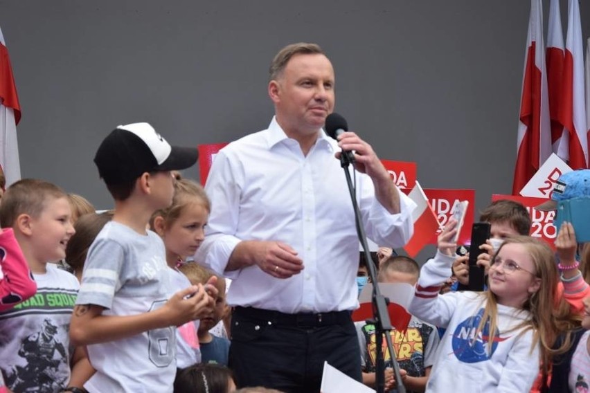 Andrzej Duda spotkał się z mieszkańcami Suwałk na ostatniej...