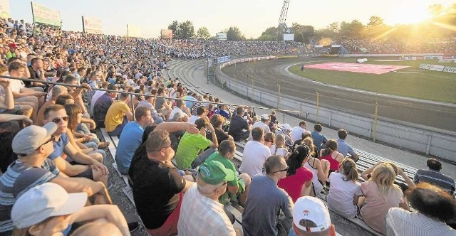 Na stadion w Mościcach regularnie przychodziły do tej pory tłumy. Teraz klub liczy, że to właśnie fani mocniej zasilą budżet żużla