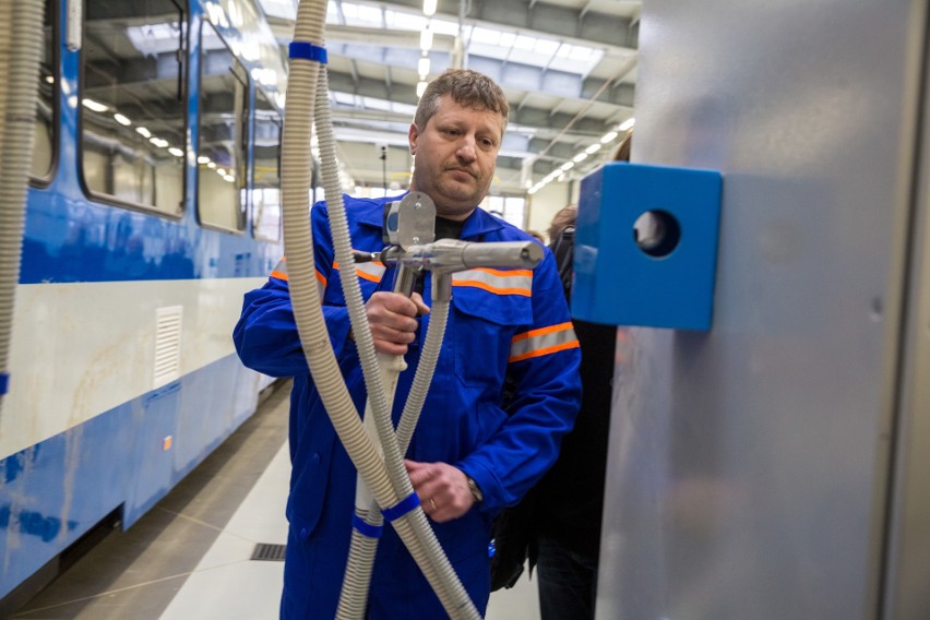 Nowoczesna myjnia tramwajowa już działa [ZDJĘCIA, WIDEO]