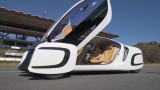 Samochód przyszłości. Japończycy zbudowali auto z plastiku (video) 