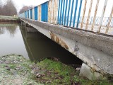 Most na Kanale Jamneńskim się sypie. Czy zostanie zamknięty? Jest sporo obaw [ZDJĘCIA]