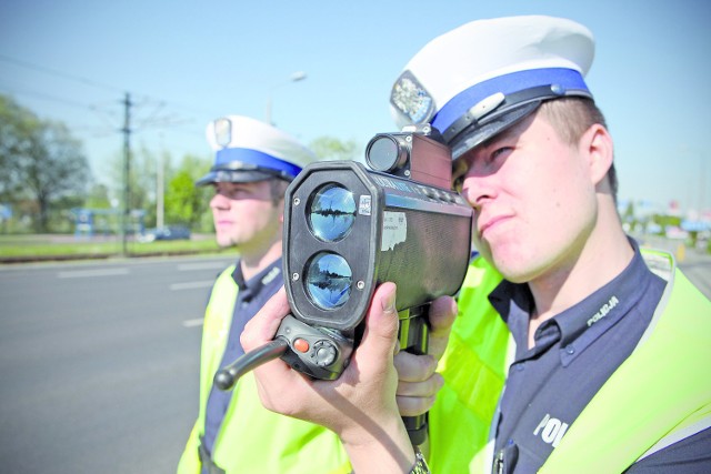 Policja sprawdzała wczoraj prędkość kierowców w 20 miejscach w Krakowie