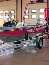 Bytowscy strażacy mają nową, fajną łódź motorową 