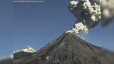 Meksykański wulkan Colima wyrzuca pył na wysokość dwóch kilomatrów [wideo]