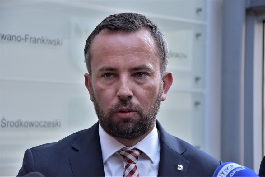 Rafał Bartek, lider MN i przewodniczący sejmiku