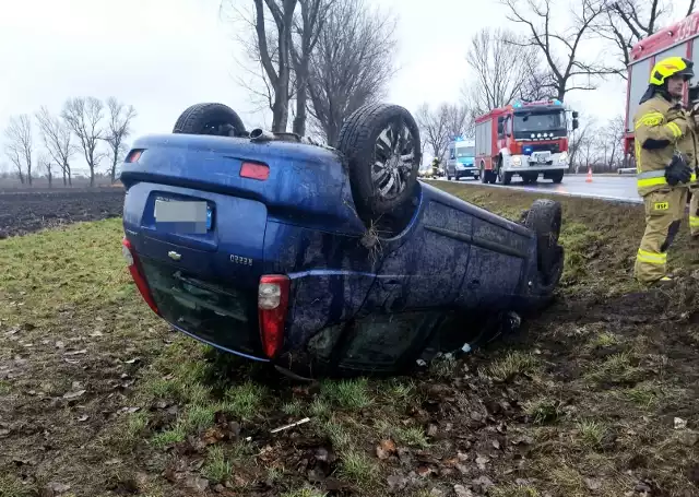 Na szczęście, kierowca nie odniósł poważnych obrażeń.