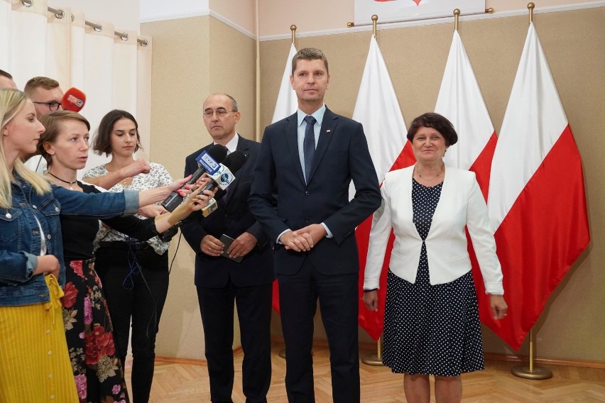 Minister edukacji narodowej Dariusz Piontkowski zapewniał w...