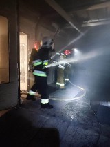 Pożar w zakładzie w Polance koło Myślenic. Ogień gasiło siedem zastępów straży