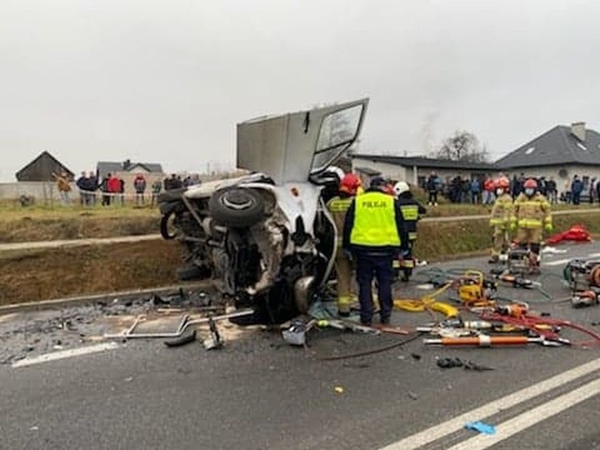 Makabryczny wypadek miał miejsce na dawnej trasie krajowej w...