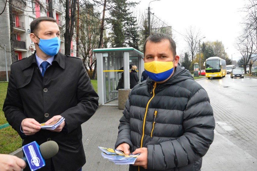 Myślenice. Żółty autobus już jeździ! Dojedziemy nim do Krakowa i z powrotem [ZDJĘCIA]