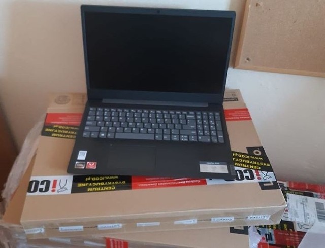 Laptopy trafią do uczniów szkół w gminie Wyśmierzyce.