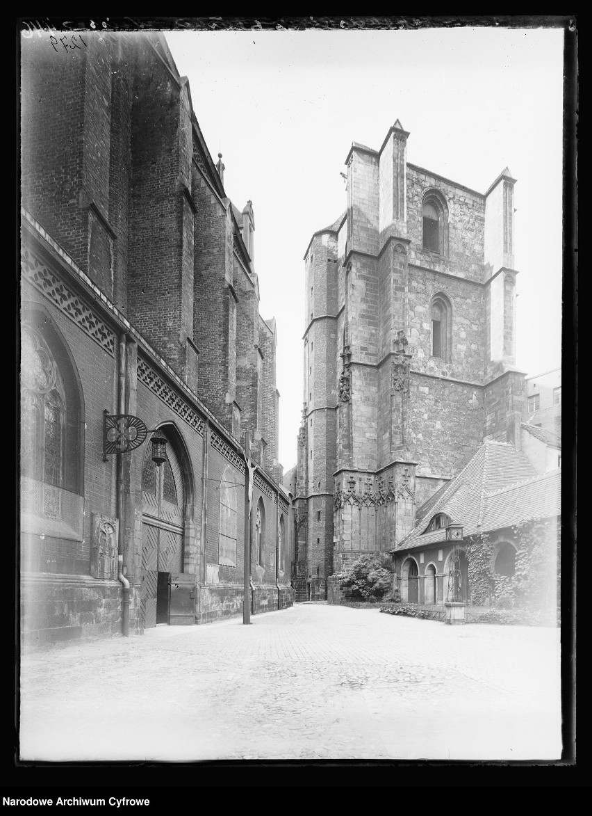 Kościoły w Nysie sto lat temu. Na zdjęciu: bazylika św....