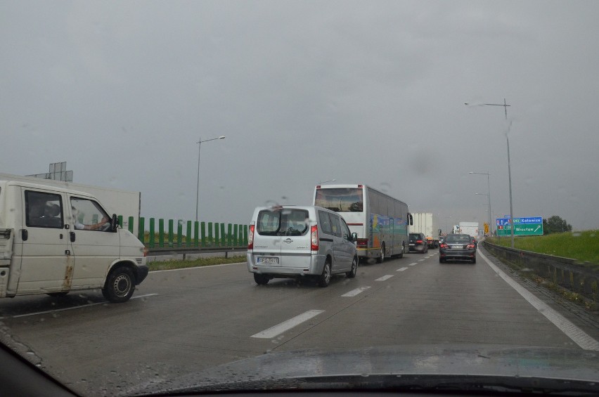 Autostrada A4 pod Wrocławiem mocno zakorkowana (ZDJĘCIA)