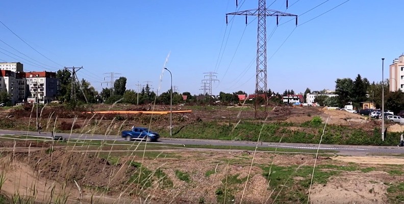 Tędy pojedzie tramwaj do Górki Narodowej w Krakowie. Te zdjęcia z drona pokazują rozmach budowy! 13.09