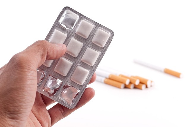 Główny Inspektorat Farmaceutyczny wycofuje ze sprzedaży kolejny produkt leczniczy. Tym razem chodzi o popularne dla rzucających palenie gumy do żucia Nicorette.