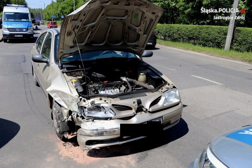 Wypadek w Jastrzębiu: zderzenie deawoo matiza z renault...