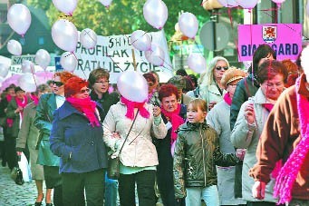 Amazonki wyruszyły w sobotę sprzed ratusza do auli Zespołu Szkół Ekonomiczno &#8211; Hotelarskich, gdzie odbyły się wykłady.