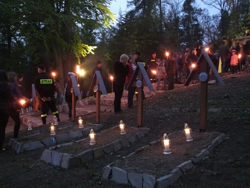 100-lecie Bitwy pod Gorlicami. Ponad tysiąc zniczy zapłonęło na Pustkach [ZDJĘCIA]