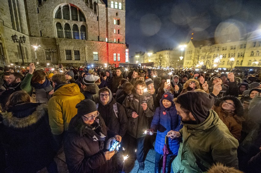 "Światełko do nieba", jak co roku, rozpoczęło się o godz....