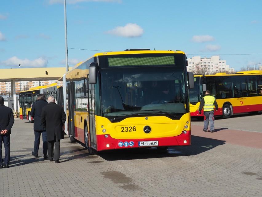 52 nowoczesne autobusy marki mercedes wyruszyły na trasy w Łodzi. Zobacz jak się prezentują