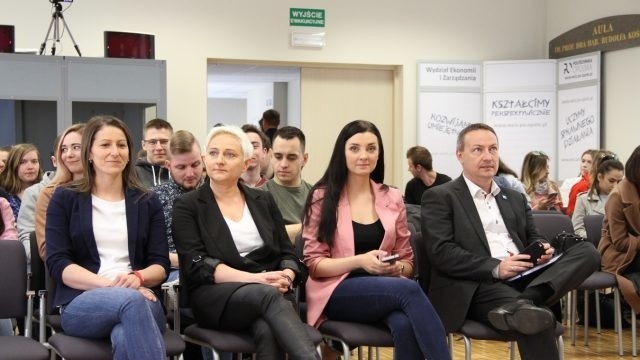 Alicja Dubniańska, Karina Zawada, Zuzanna Walczak i Grzegorz Barycki byli gośćmi tegorocznego wydarzenia na Politechnice Opolskiej.