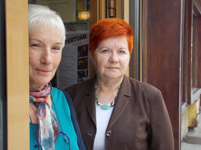 Lidia Głowacka i Maria Wasiucionek, od 1 listopada 1990 r. prowadziły wspólnie księgarnię przy Hawelańskiej, mówią: - Działamy do końca roku.