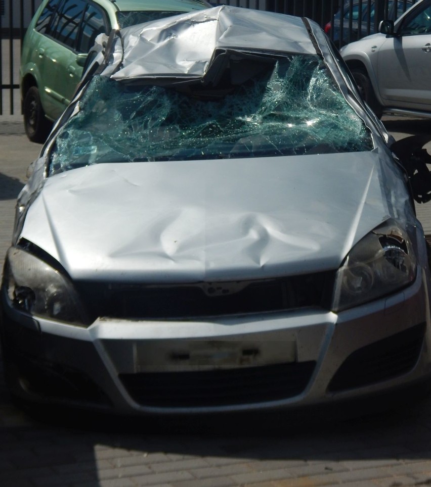 Czyżew. Tragiczny wypadek. Opel przekoziołkował (zdjęcia)