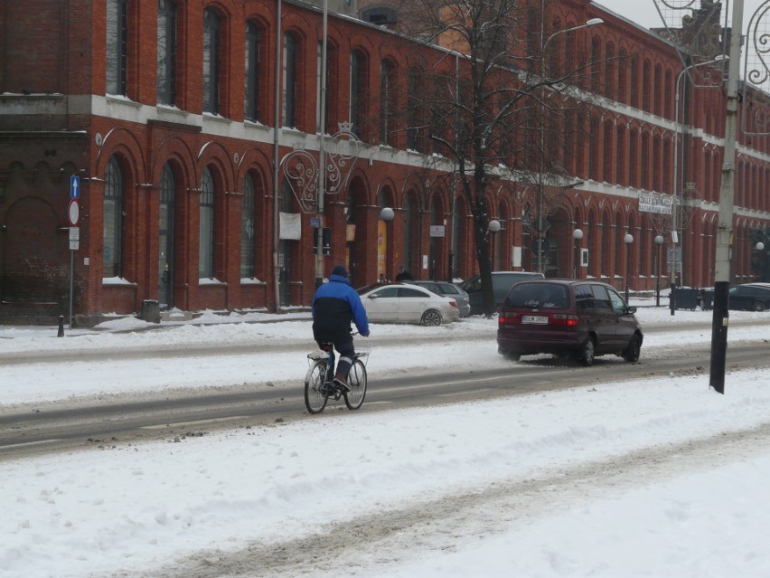 Pabianice. Miasto pod śniegiem. Ulice zasypane. Zima w Pabianicach ZDJĘCIA