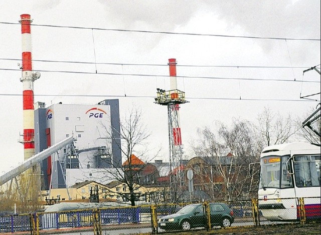NIK dopatrzył się nieprawidłowości w przetargu organizowanym przez Polską Grupę Energetyczną na budowę kotła przy ul. Gdańskiej w Szczecinie.Ale nie domaga się jego powtórzenia. Kocioł wyprodukowała fińska firma Metso. Kosztował 400 mln zł.