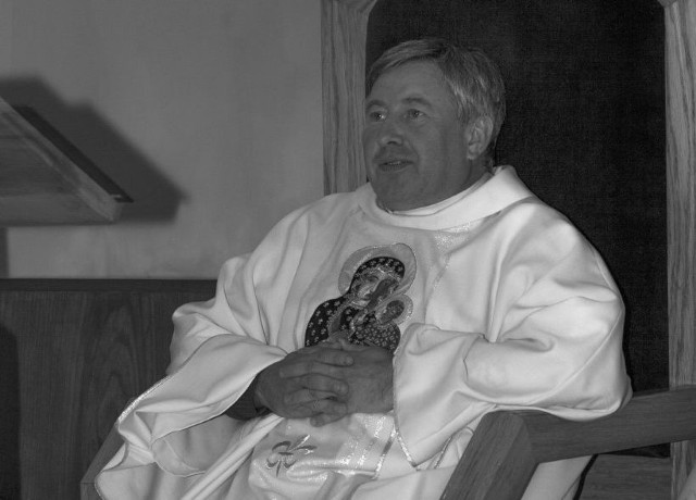 W środę po ciężkiej chorobie we Włoszech zmarł ksiądz Tomasz Chałupczak z Kielc.