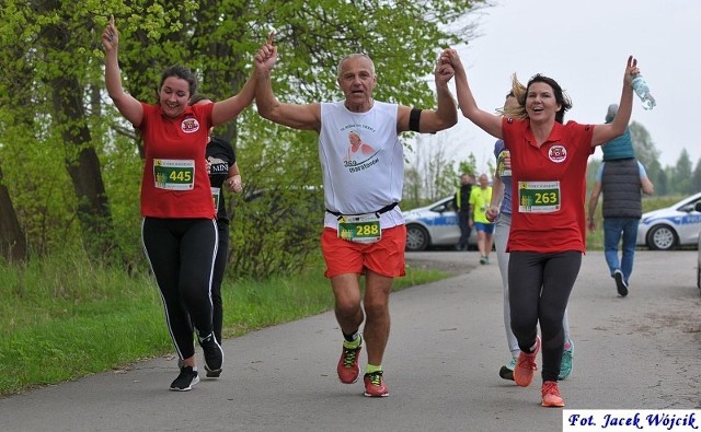 Reprezentujący TKKF Koszalin Ryszard Zaborski, wygrał 6. Bieg Wiosenny w Manowie. Na liczącej 5,3 km strasie rywalizowało 175 biegaczy i biegaczek. Odbył się także marsz nordic walking na 3 km, z udziałem 32 osób.Zobacz także: Magazyn Sportowy GK24