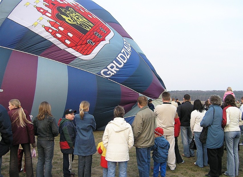Piloci spróbują wystartować balonami w sobotę rano