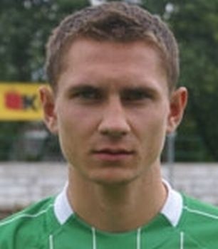 Artur Jędrzejczyk to kolejny piłkarz, który zasilił kielecką drużynę.