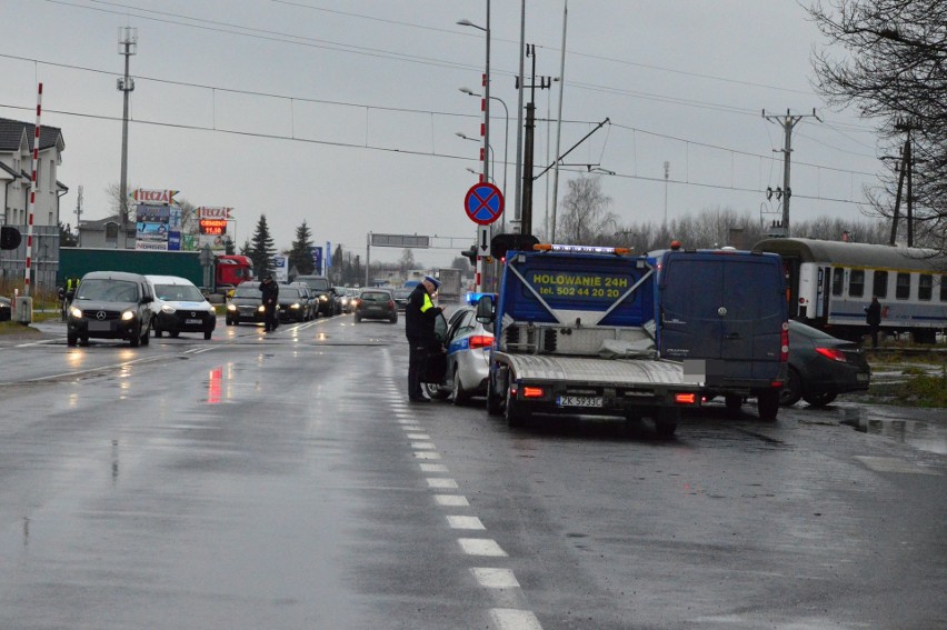 Wypadek na przejeździe kolejowym na ulicy Szczecińskiej w...