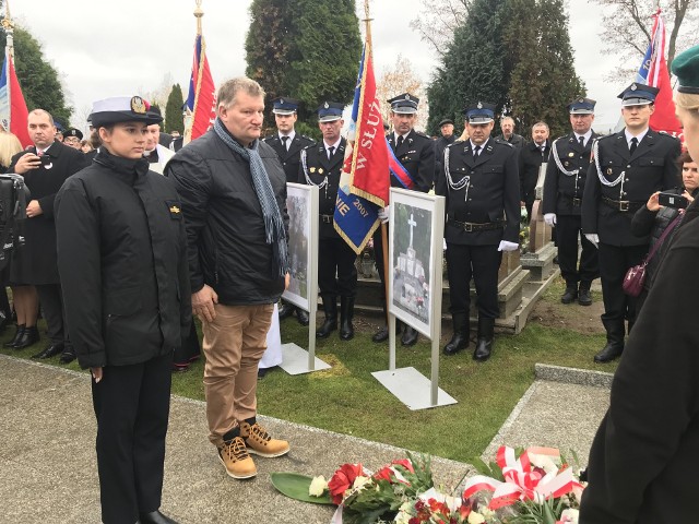 Święto Niepodległości w gminie Szemud. W Kielnie oddali cześć pomordowanym za ojczyznę przy odnowionym Pomniku Partyzantów TOW Gryf. ZDJĘCIA