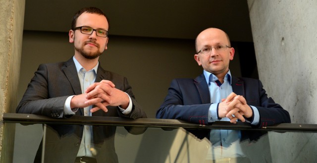 Założyciele Vita Genum (od lewej): dr inż. Adam Kuzdraliński i dr inż. Tomasz Czernecki z Uniwersytetu Przyrodniczego