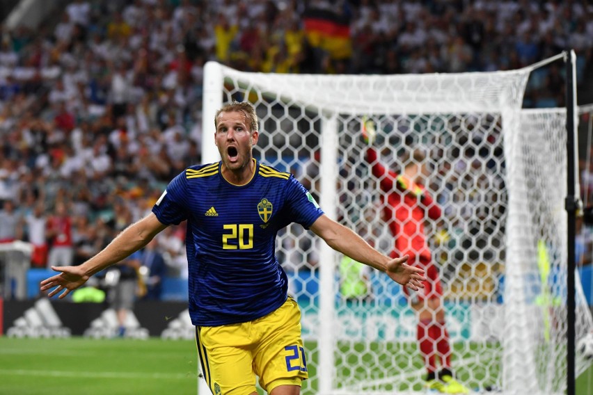 Niemcy pokonali Szwecję. Zwycięską bramkę zdobyli grając w...