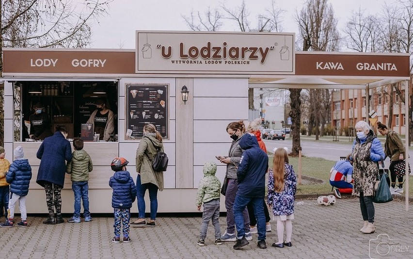 Lodziarnia gotowa do zarabiania w dwa dni – najszybszy biznes na rynku [zdjęcia]