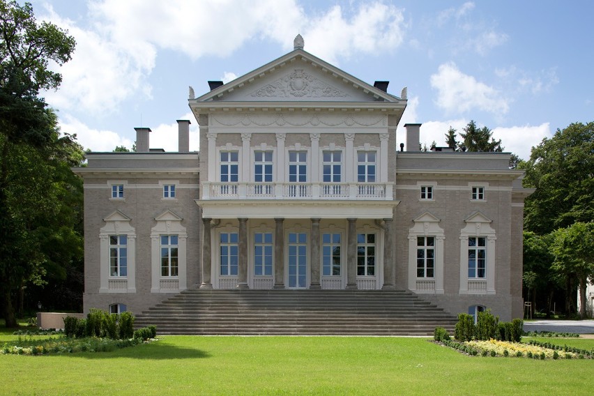Pałac pod Szczecinem wybrany najlepszym miejscem na wesela w Europie. Zobacz zdjęcia