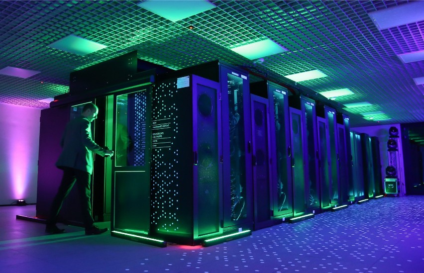 Klaster Bem Politechniki Wrocławskiej znalazł się w rankingu najpotężniejszych komputerów na świecie