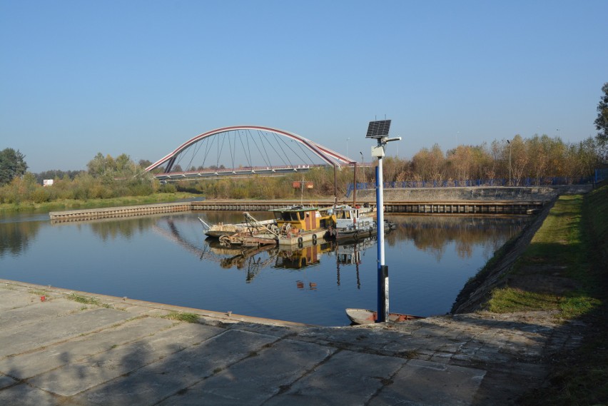 Port w Ostrołęce oddany do użytku. Wpłynęły pierwsze łodzie. Są plany na jego gruntowny remont [ZDJĘCIA+WIDEO] 