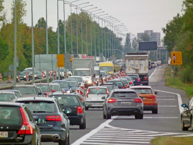 Poznań: Paraliż drogowy na rogatkach miasta. Znów będą ogromne korki