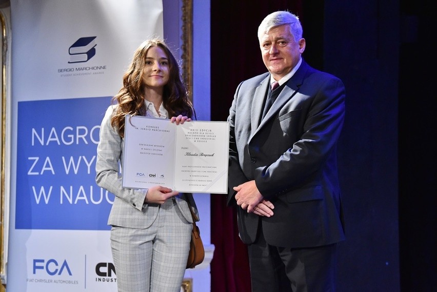 Grupa FCA w Bielsku-Białej wręczyła nagrody dla dzieci pracowników za wyniki w nauce [ZDJĘCIA]