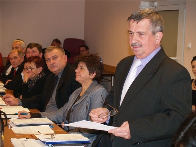 Jednym z największych krytyków projektu budżetu powiatu na 2013 rok był radny Waldemar Sobczak z PiS