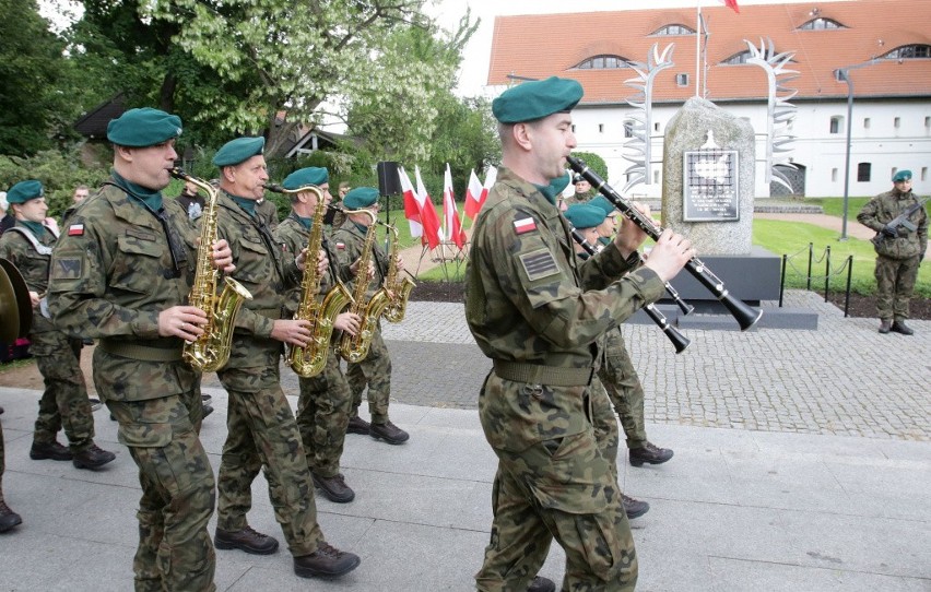 X Toruński Marsz Pułkownika Pileckiego. Pamięć Żołnierzy Wyklętych została uczczona [zdjęcia]
